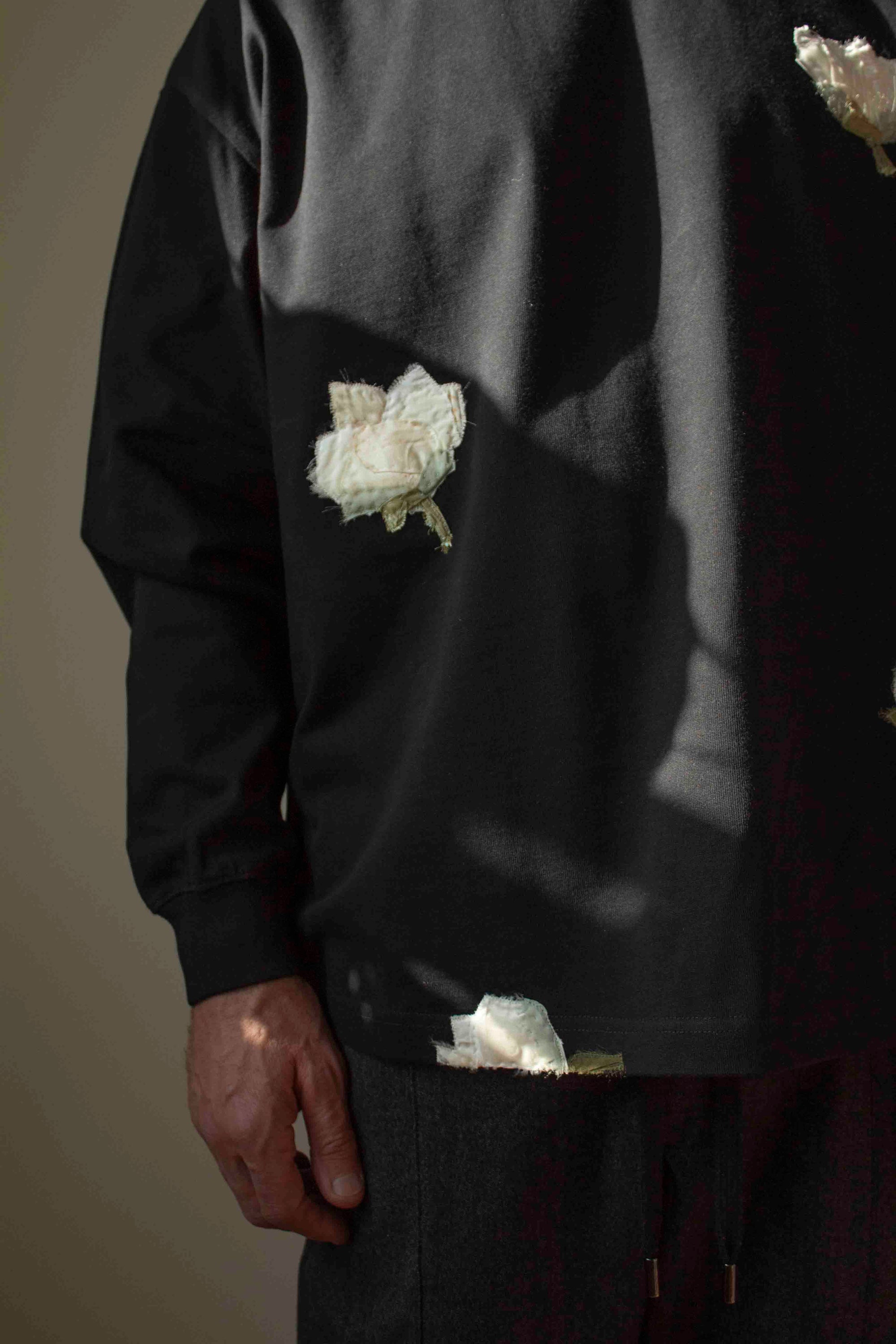 N° 355 heavyweight multi pressed flower long sleeve t-shirt - sumi black - L