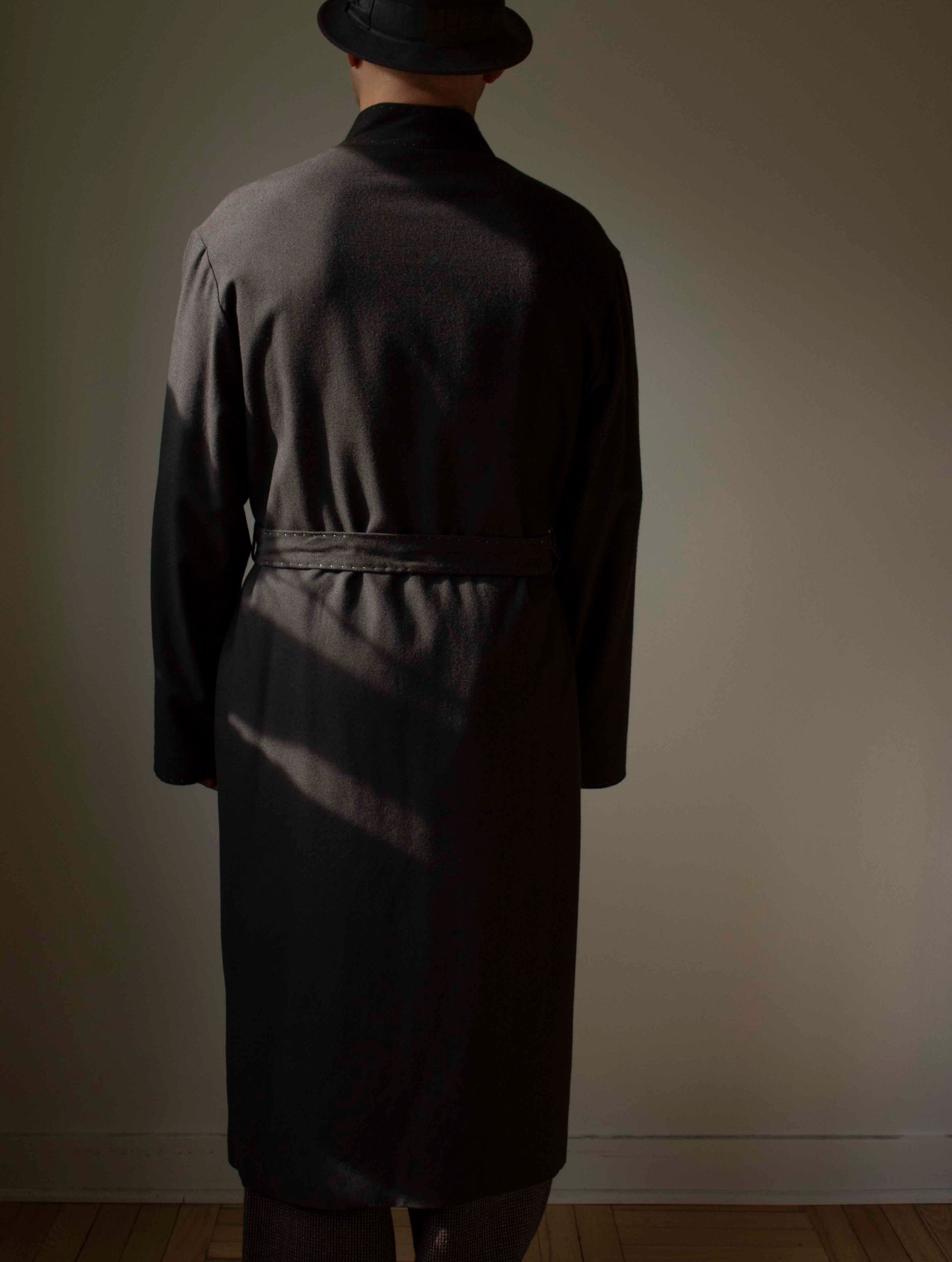 N° 160 hand-stitched robe coat - L