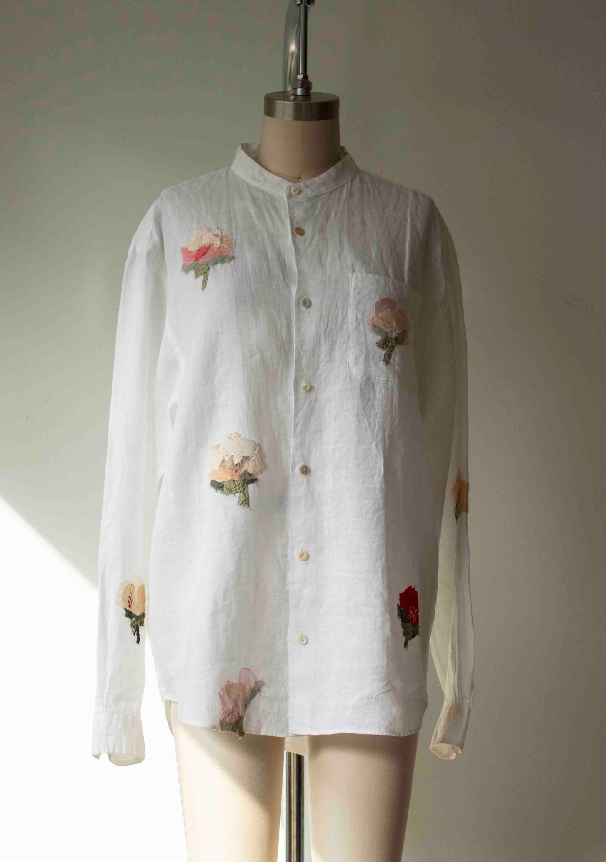 N° 258 multi pressed flower banded collar shirt - M