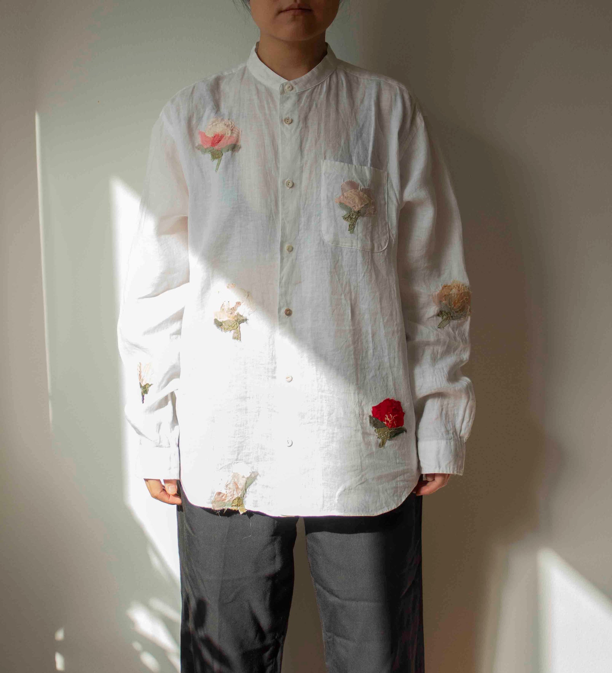 N° 258 multi pressed flower banded collar shirt - M