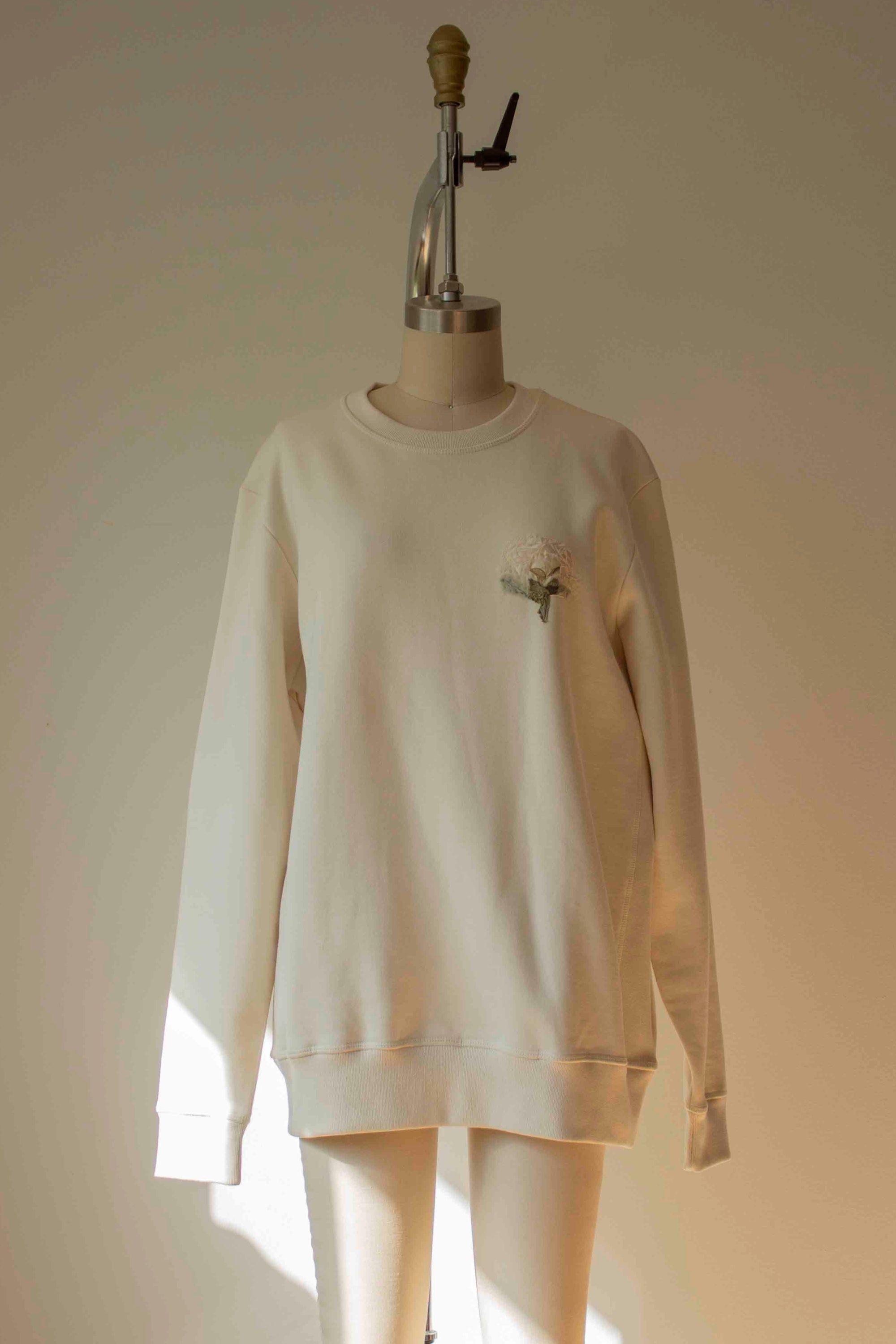 N° 356 pressed flower sweatshirt - M