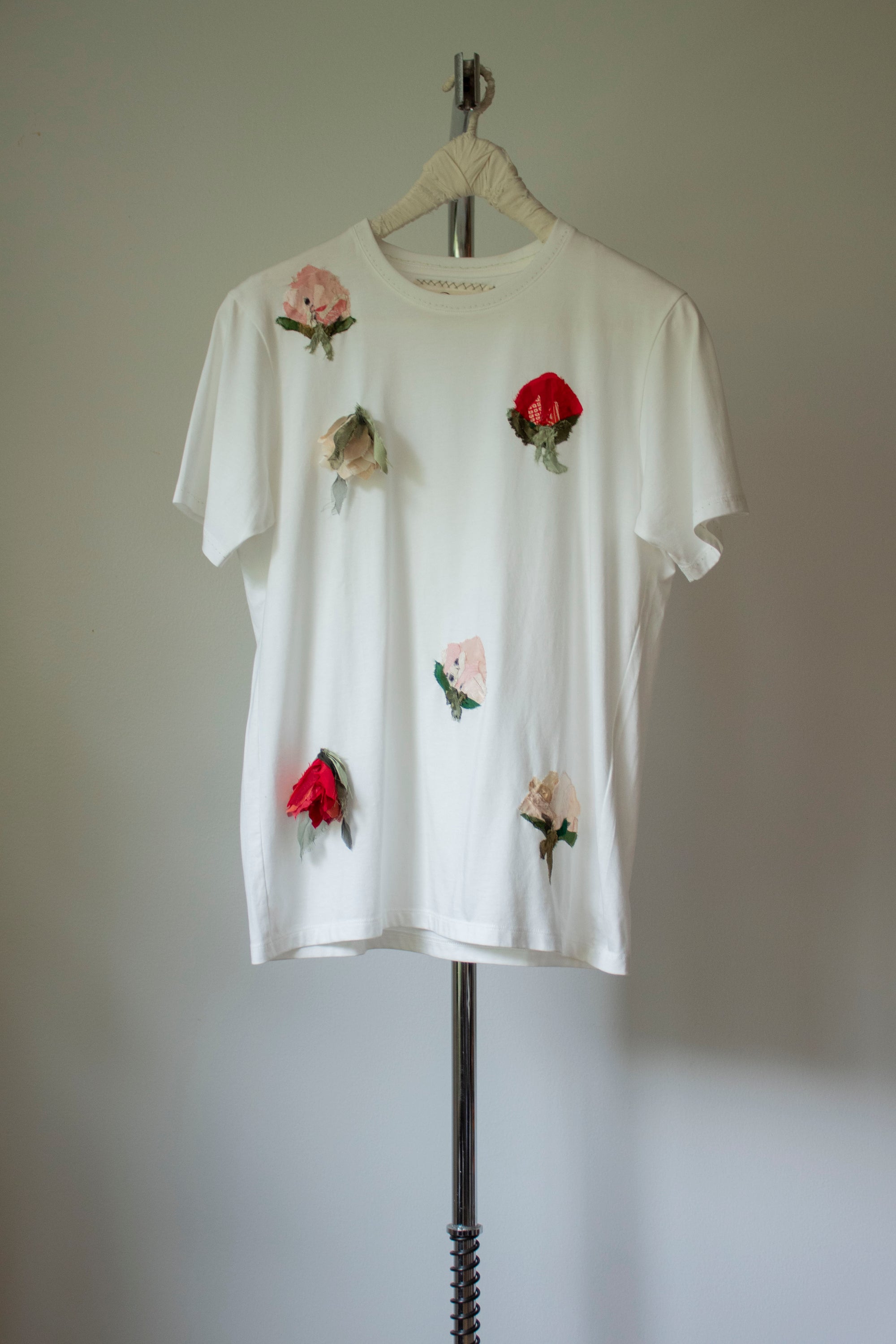 N° 290 multi pressed falling flower t-shirt - S