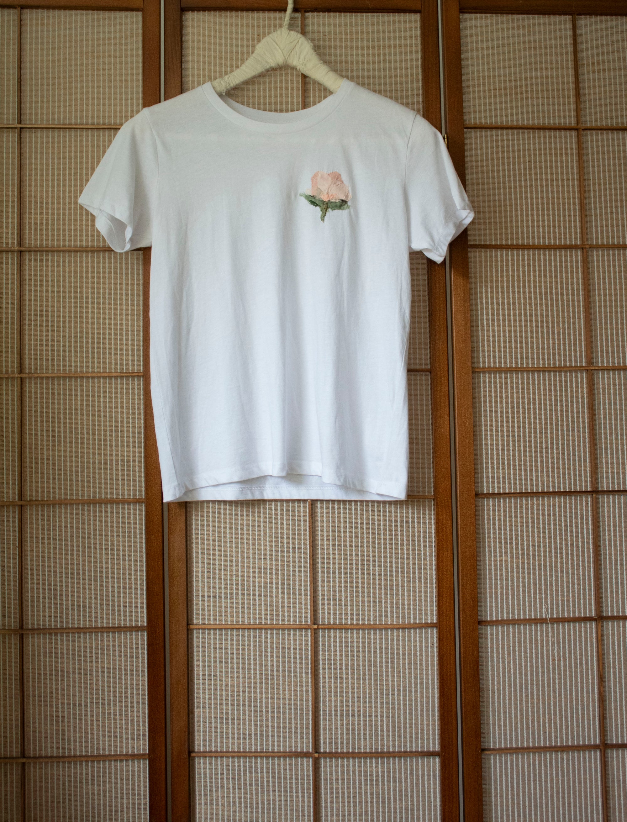 N° 290 womens classic t-shirt - yuki white (made to order)