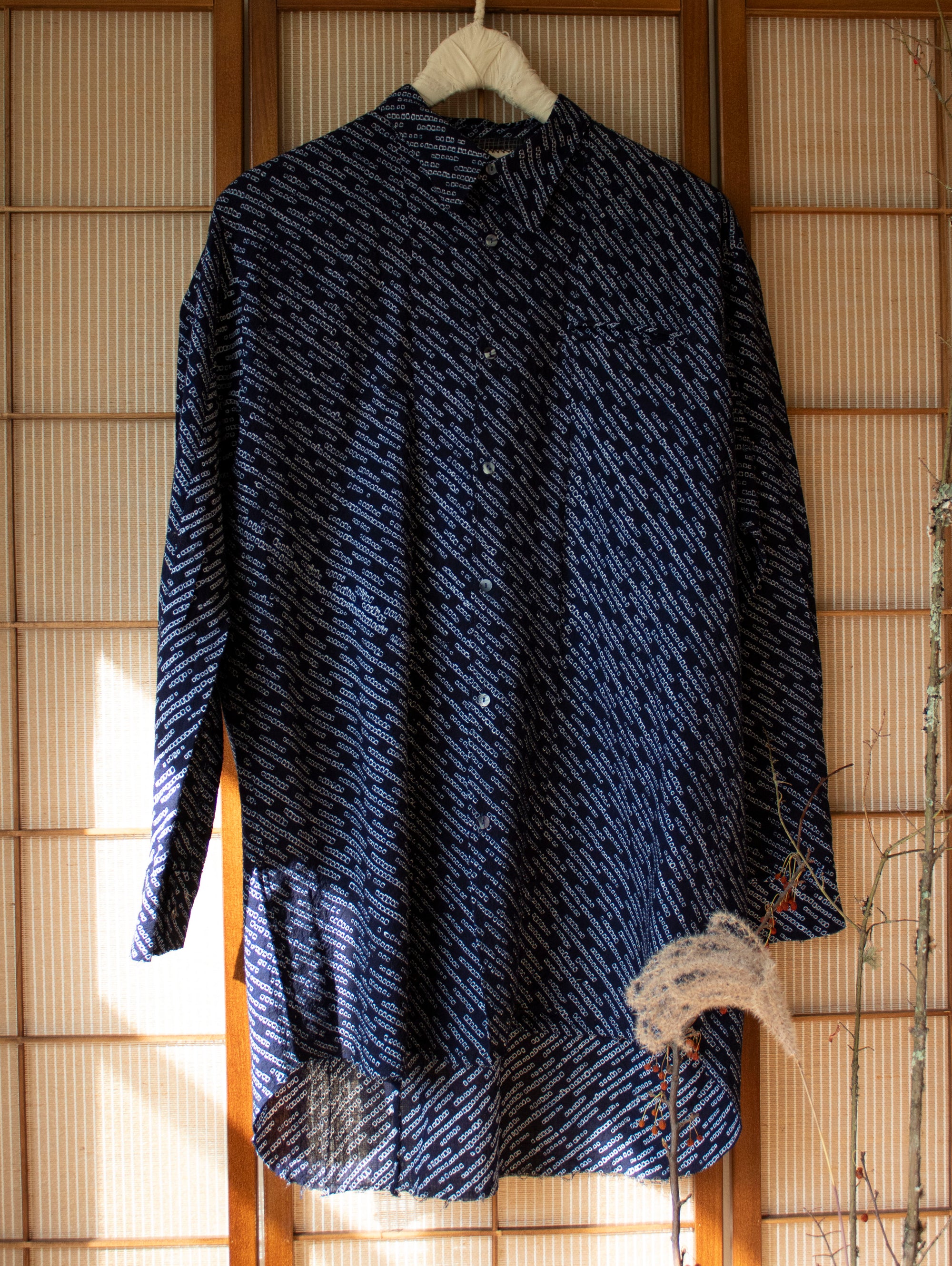 N° 265  shibori classic long body shirt - L