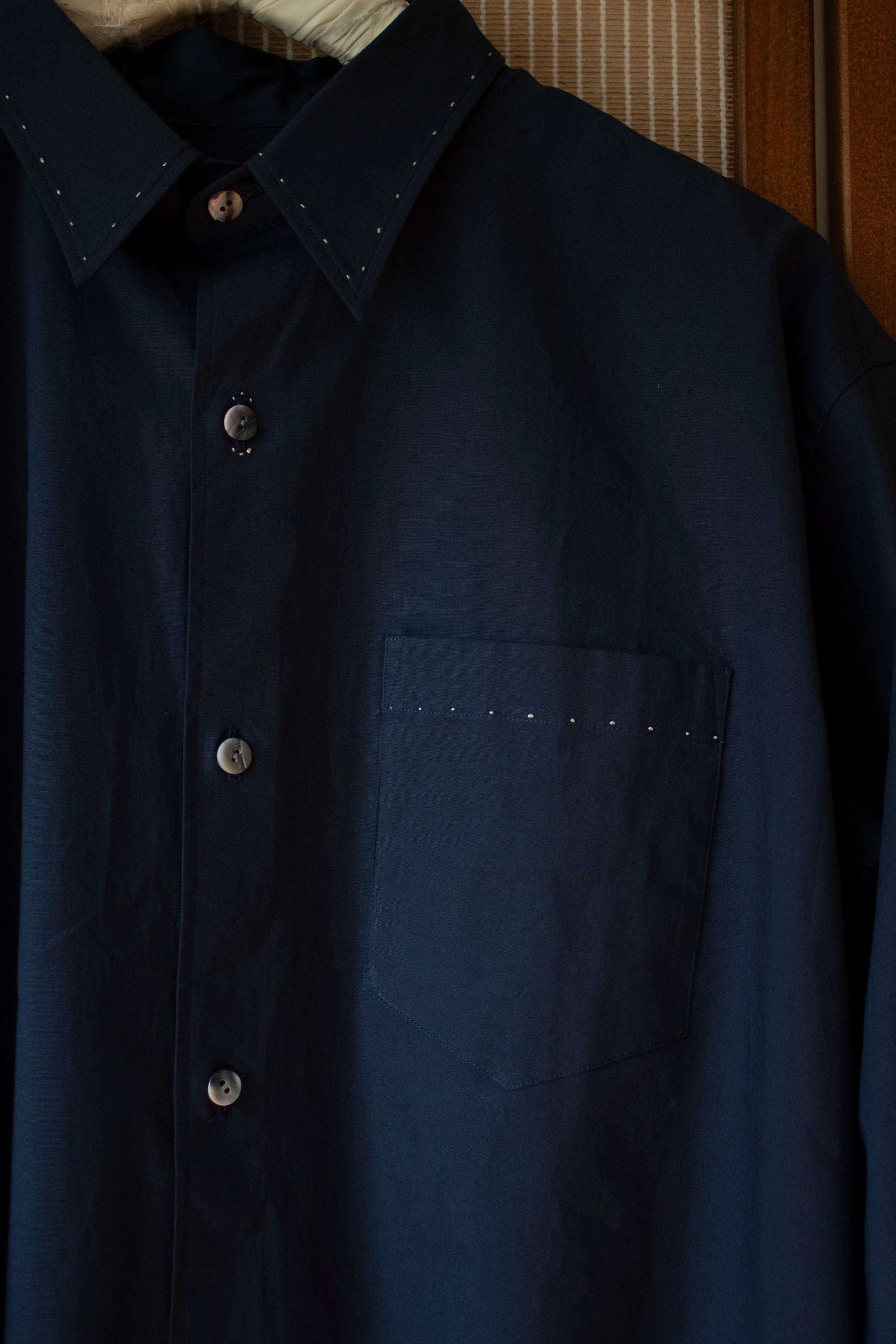 N° 296 paneled sleeve shirt - umi blue/sora blue - M